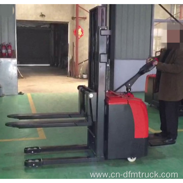 2T Hydraulic Electric Stacker Electric Forklift Stacker